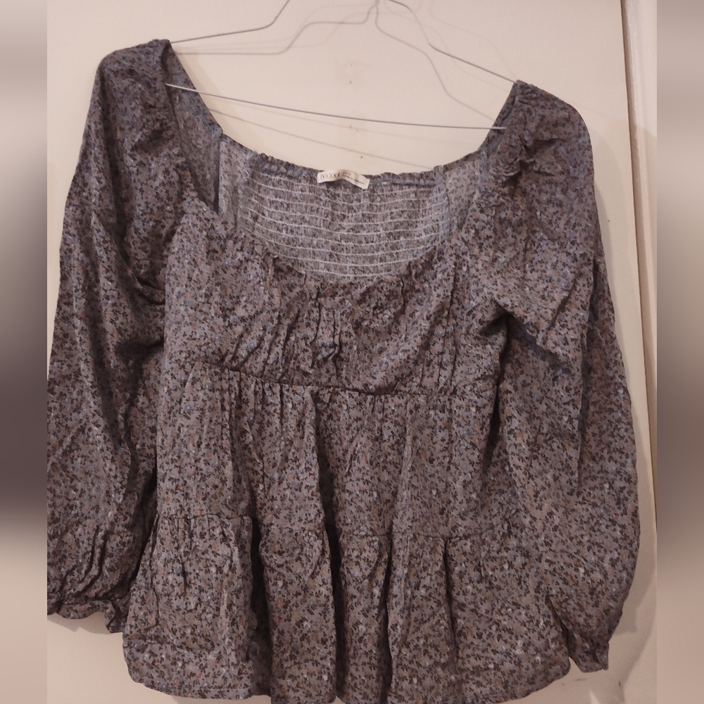 Women's size medium Be Cool blouse